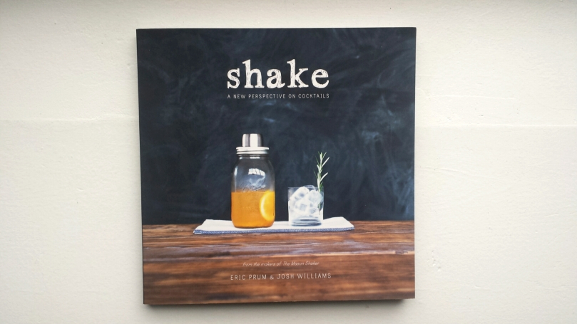 Shake cocktail book